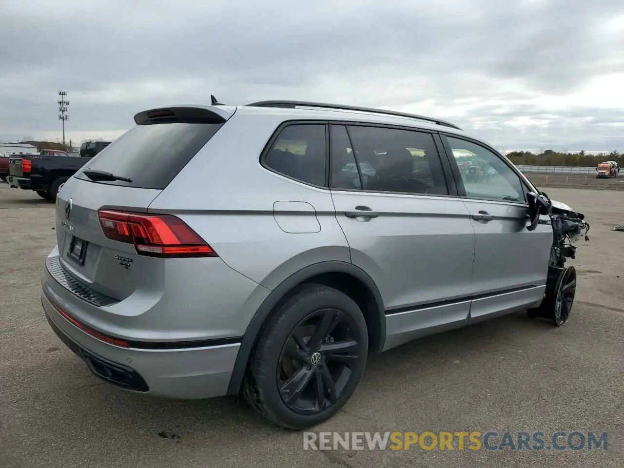 3 fotografías del automóvil dañado 3VV8B7AX1PM023703 VOLKSWAGEN TIGUAN 2023
