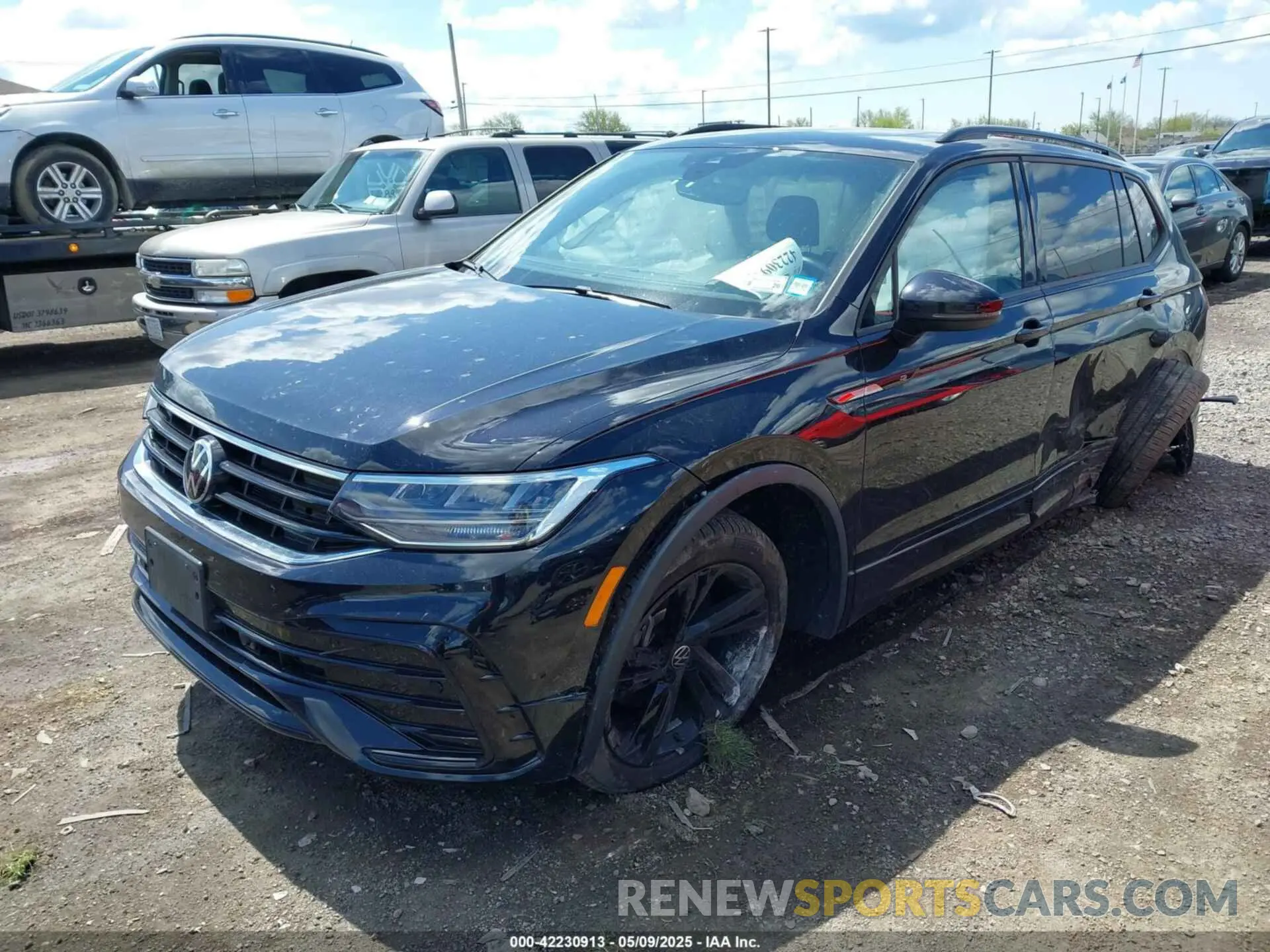 2 fotografías del automóvil dañado 3VV8B7AX1PM031316 VOLKSWAGEN TIGUAN 2023