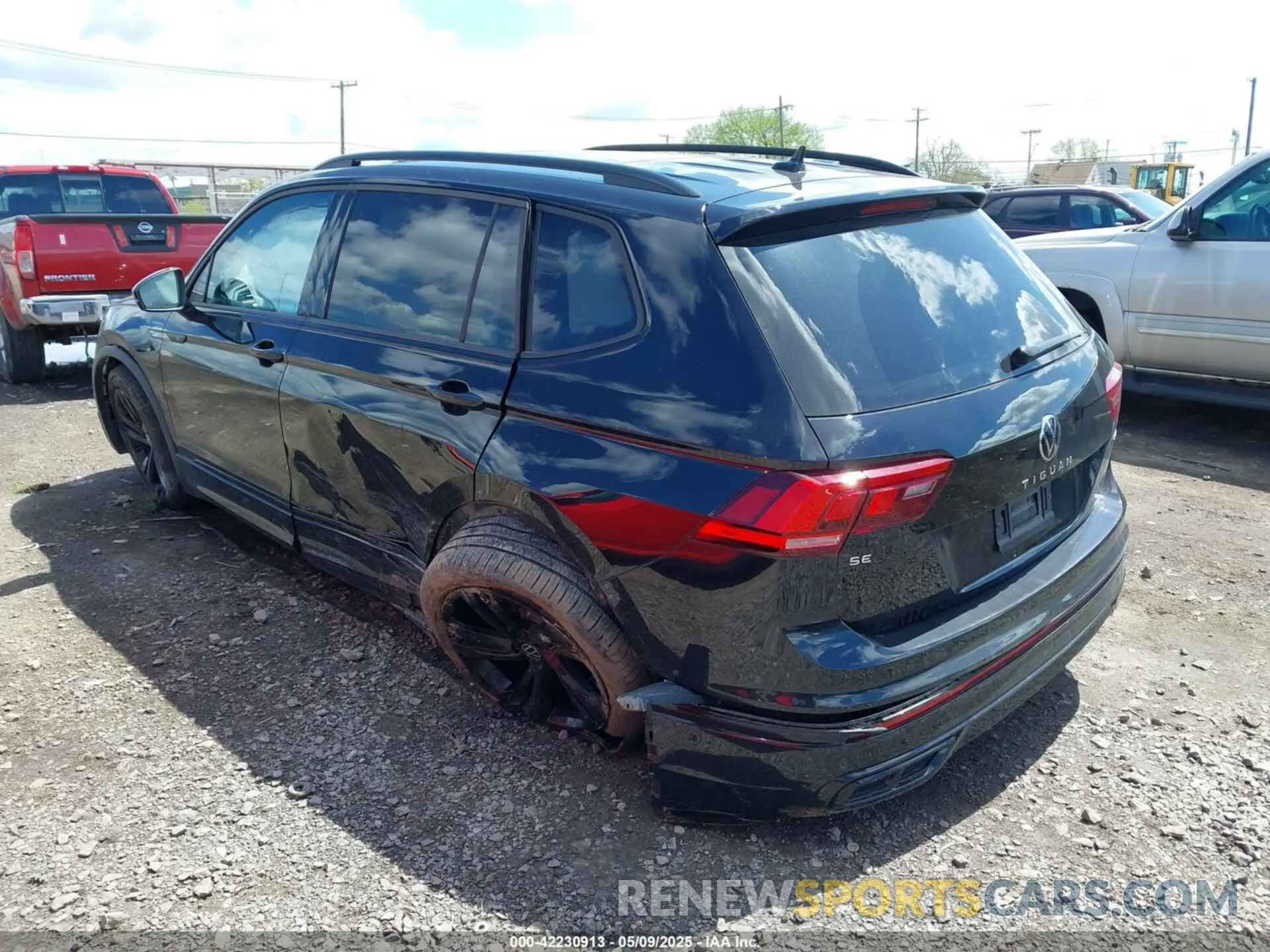 3 fotografías del automóvil dañado 3VV8B7AX1PM031316 VOLKSWAGEN TIGUAN 2023