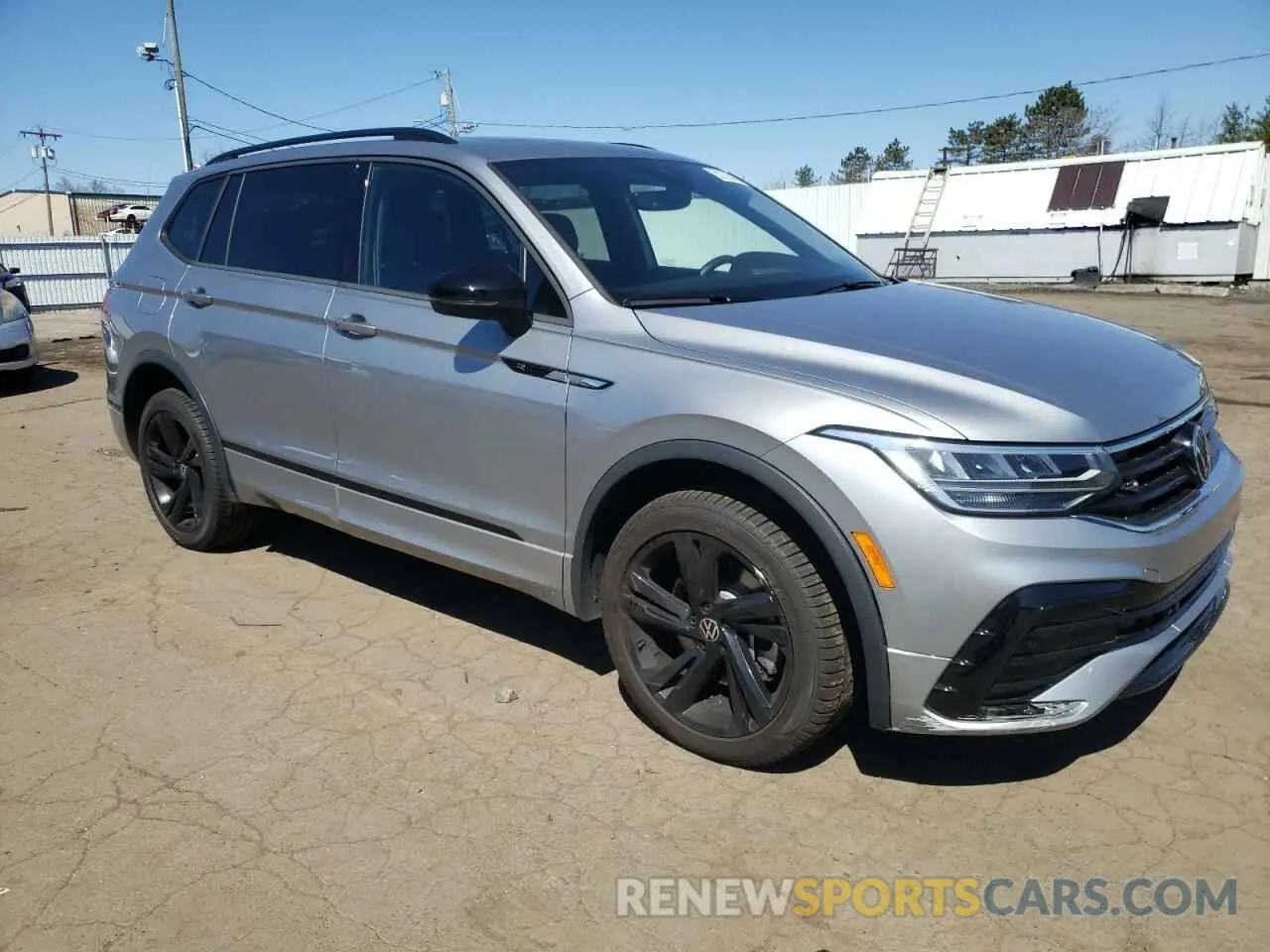 4 fotografías del automóvil dañado 3VV8B7AX3PM090643 VOLKSWAGEN TIGUAN 2023