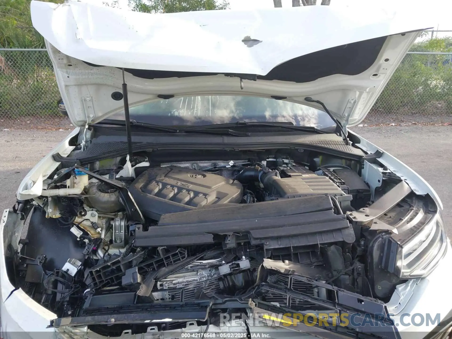 10 fotografías del automóvil dañado 3VVCB7AX0PM092375 VOLKSWAGEN TIGUAN 2023