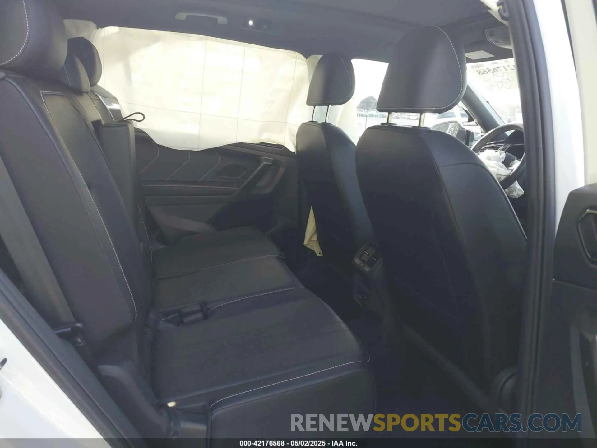8 fotografías del automóvil dañado 3VVCB7AX0PM092375 VOLKSWAGEN TIGUAN 2023