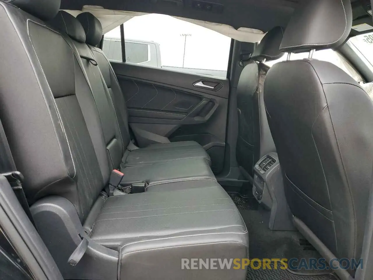 10 fotografías del automóvil dañado 3VVCB7AX0PM115167 VOLKSWAGEN TIGUAN 2023
