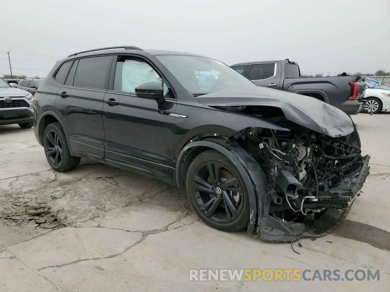 4 fotografías del automóvil dañado 3VVCB7AX0PM115167 VOLKSWAGEN TIGUAN 2023
