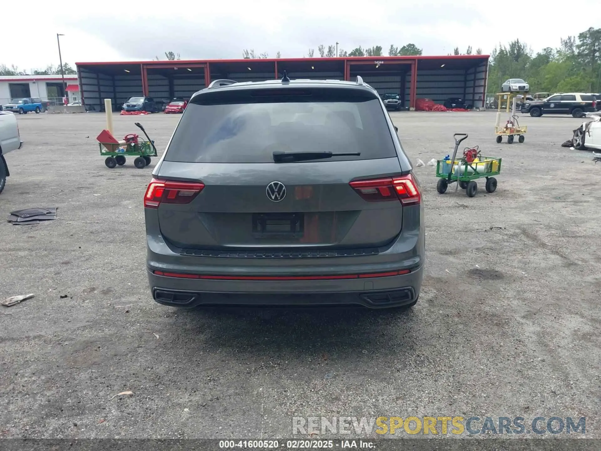 16 fotografías del automóvil dañado 3VVCB7AX1PM099075 VOLKSWAGEN TIGUAN 2023