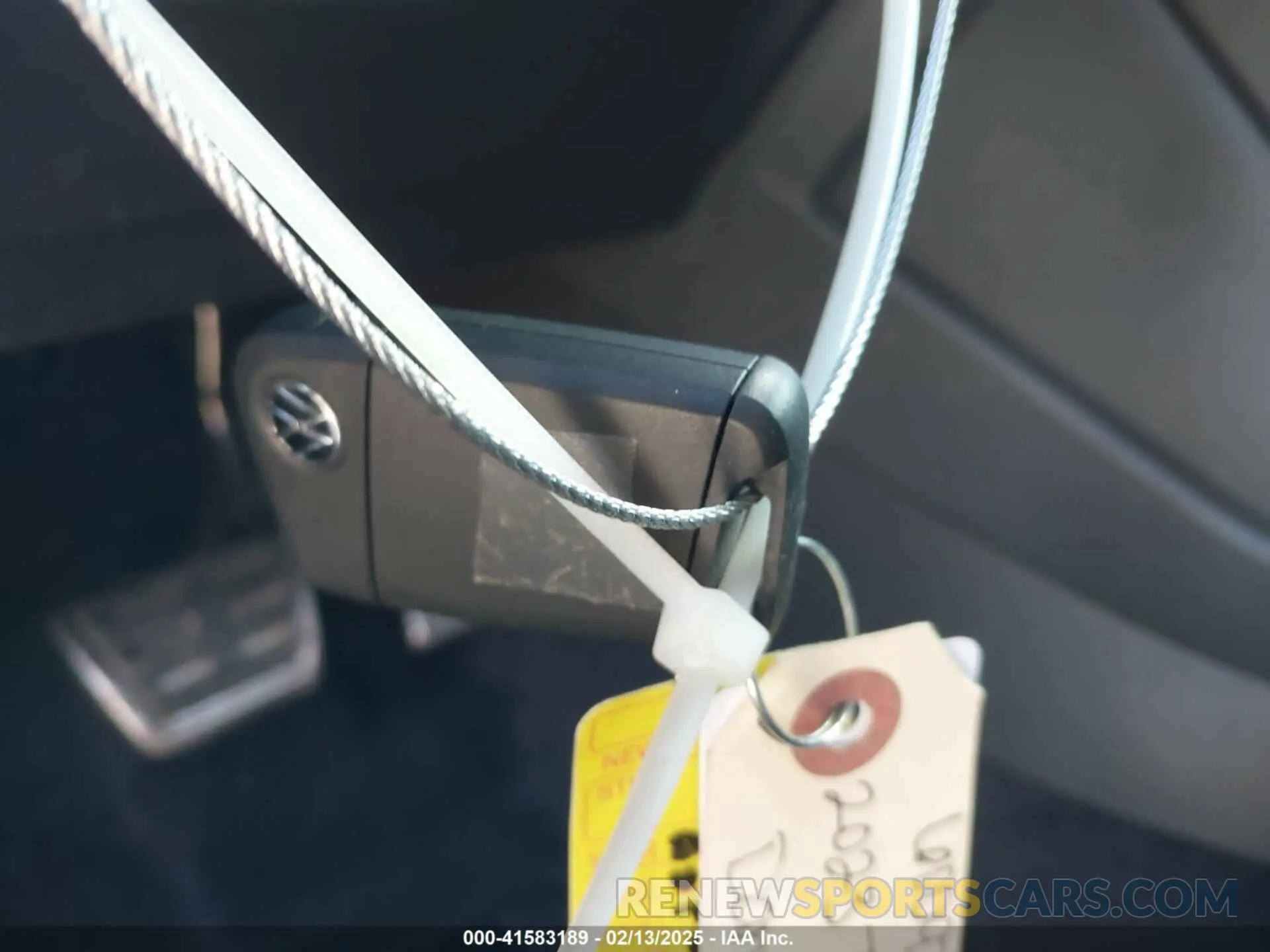 11 fotografías del automóvil dañado 3VVCB7AX5PM139416 VOLKSWAGEN TIGUAN 2023
