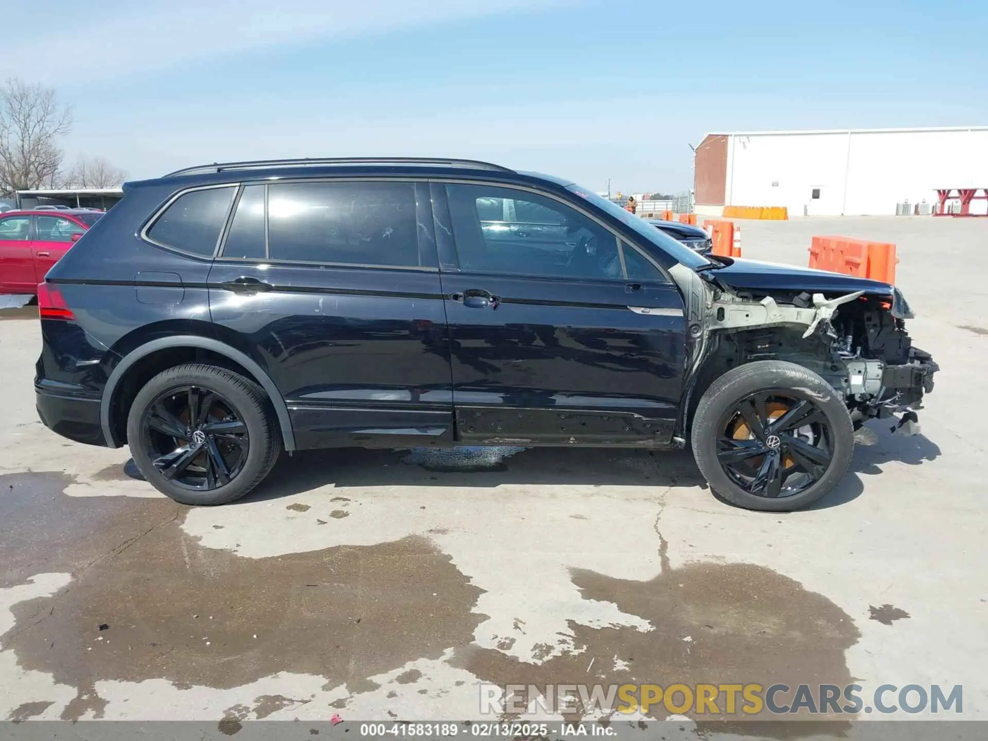 14 fotografías del automóvil dañado 3VVCB7AX5PM139416 VOLKSWAGEN TIGUAN 2023