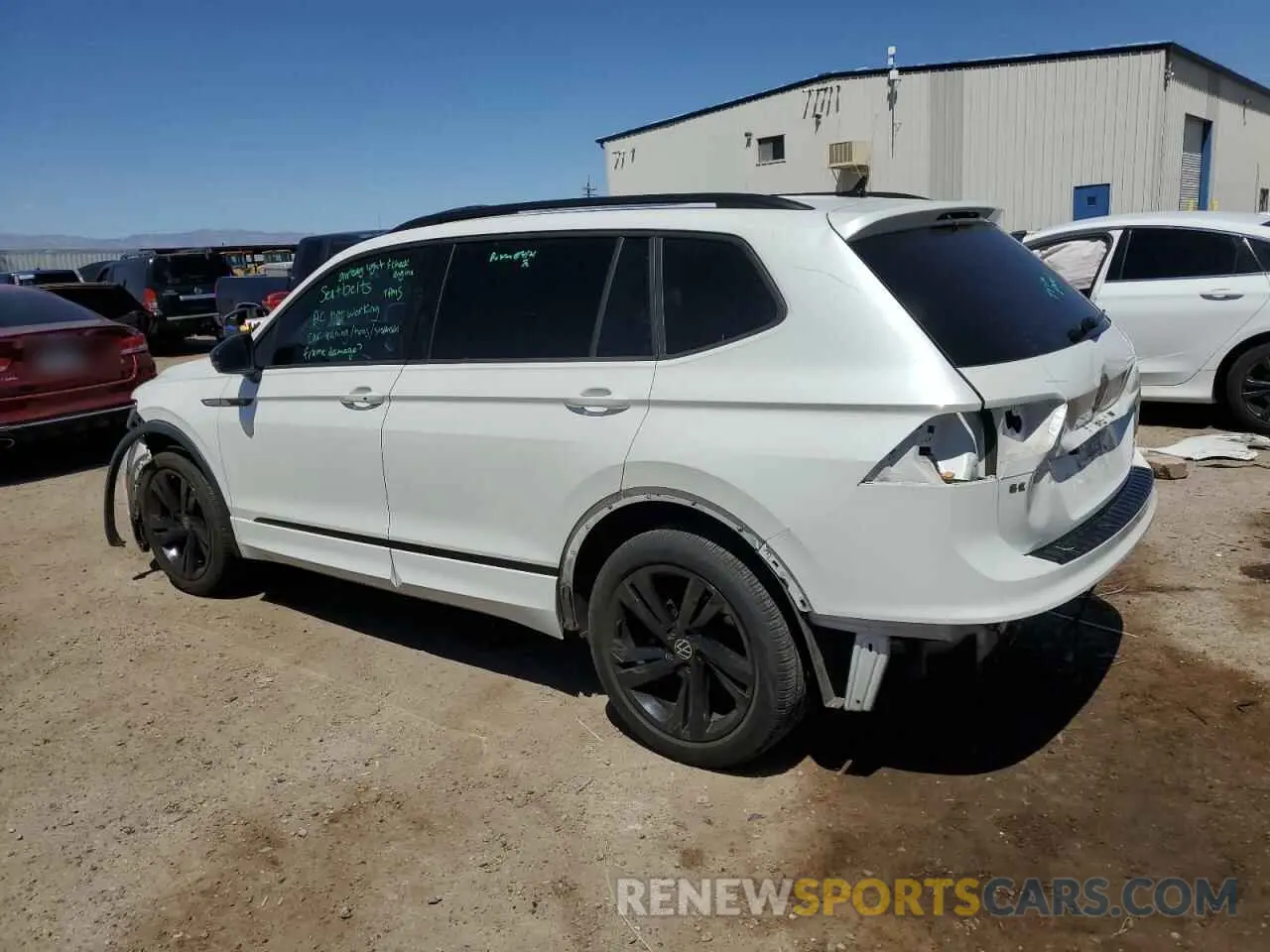 2 fotografías del automóvil dañado 3VVCB7AX7PM100553 VOLKSWAGEN TIGUAN 2023