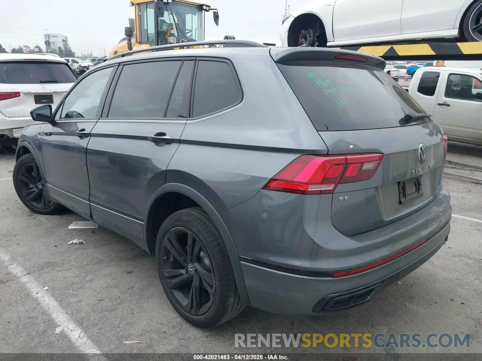3 fotografías del automóvil dañado 3VVCB7AX8PM040458 VOLKSWAGEN TIGUAN 2023