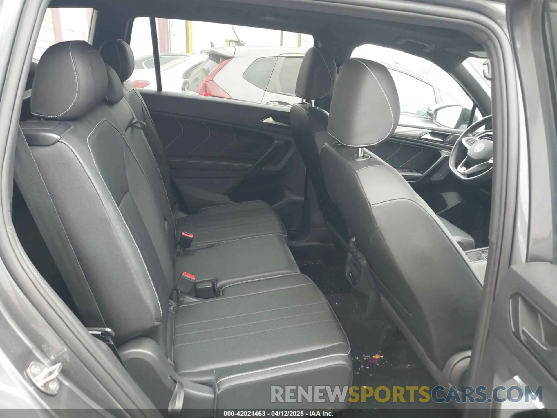 8 fotografías del automóvil dañado 3VVCB7AX8PM040458 VOLKSWAGEN TIGUAN 2023