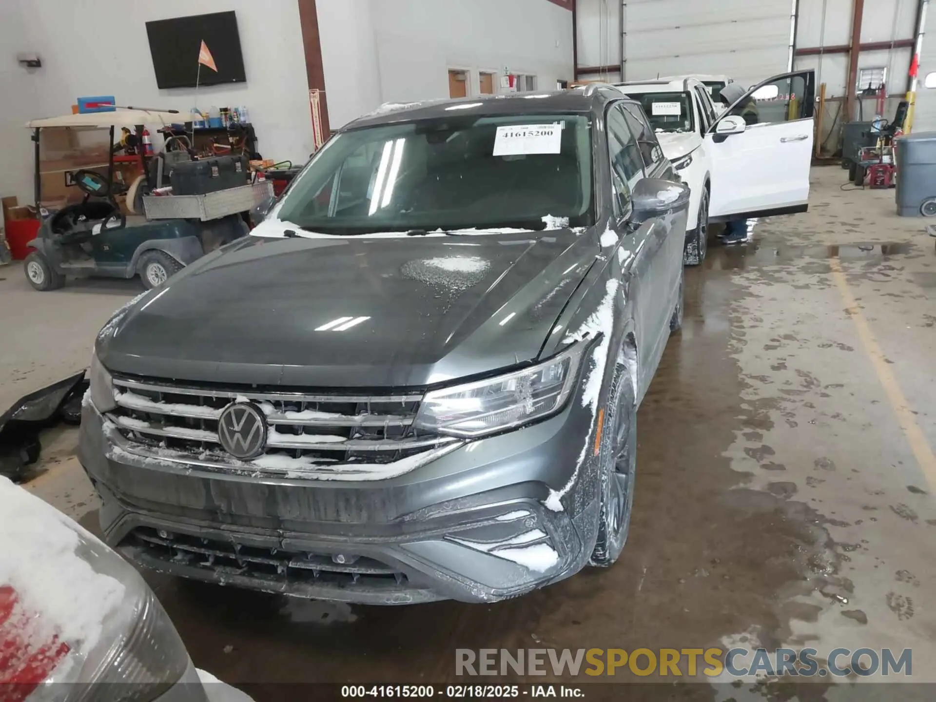 12 fotografías del automóvil dañado 3VVMB7AX5PM013447 VOLKSWAGEN TIGUAN 2023