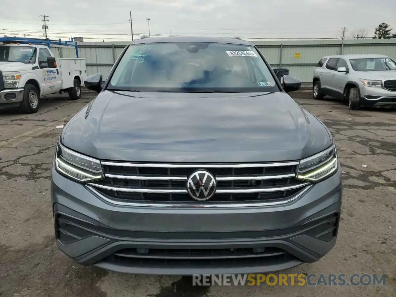 5 fotografías del automóvil dañado 3VVMB7AX8PM072198 VOLKSWAGEN TIGUAN 2023