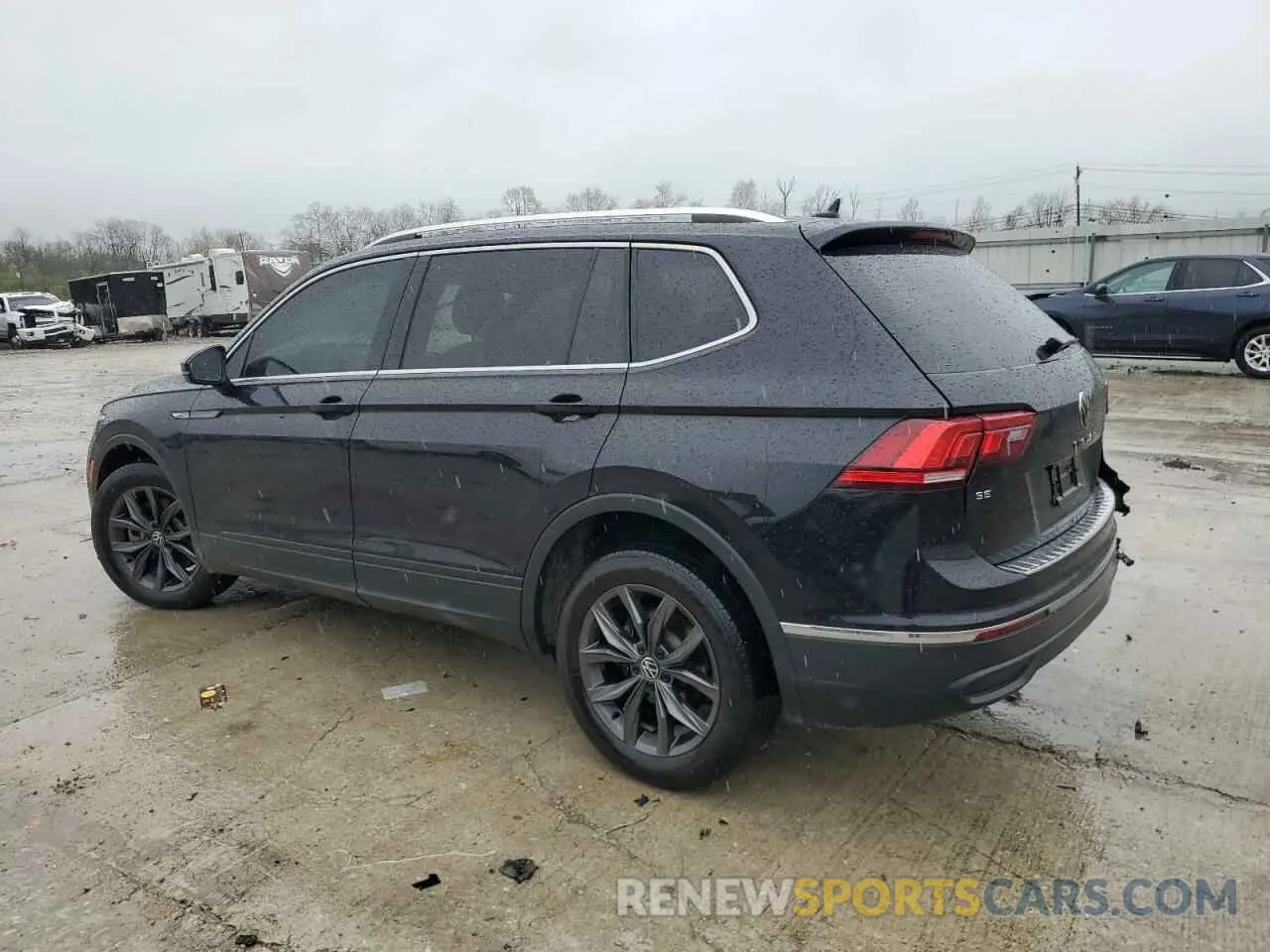 2 fotografías del automóvil dañado 3VVNB7AX0PM100371 VOLKSWAGEN TIGUAN 2023