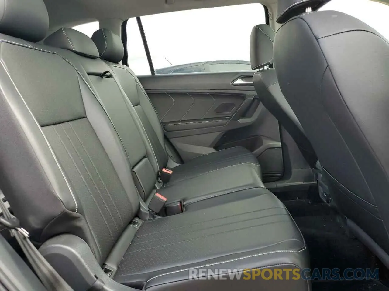 11 fotografías del automóvil dañado 3VVNB7AX2PM058818 VOLKSWAGEN TIGUAN 2023