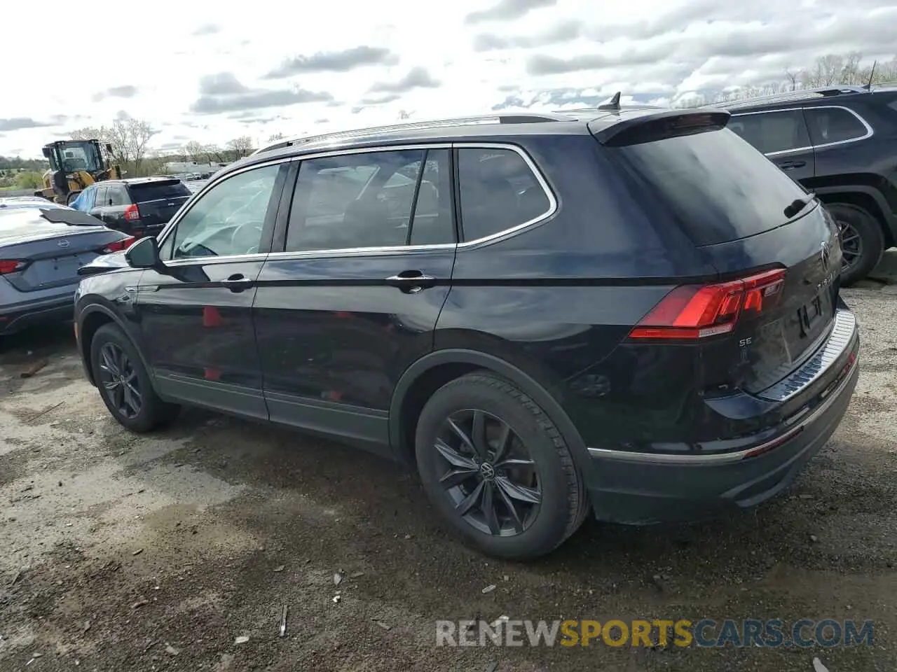 2 fotografías del automóvil dañado 3VVNB7AX2PM058818 VOLKSWAGEN TIGUAN 2023