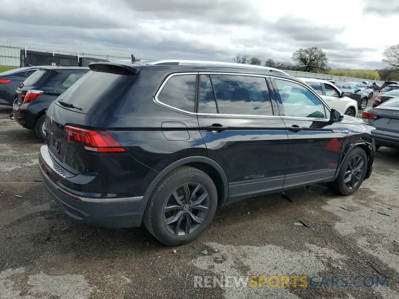 3 fotografías del automóvil dañado 3VVNB7AX2PM058818 VOLKSWAGEN TIGUAN 2023