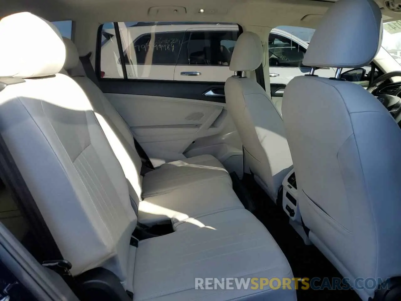10 fotografías del automóvil dañado 3VVNB7AX4PM024346 VOLKSWAGEN TIGUAN 2023