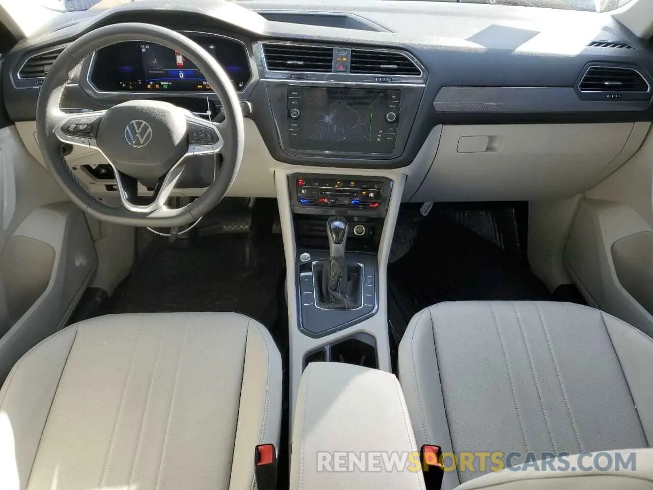8 fotografías del automóvil dañado 3VVNB7AX4PM024346 VOLKSWAGEN TIGUAN 2023