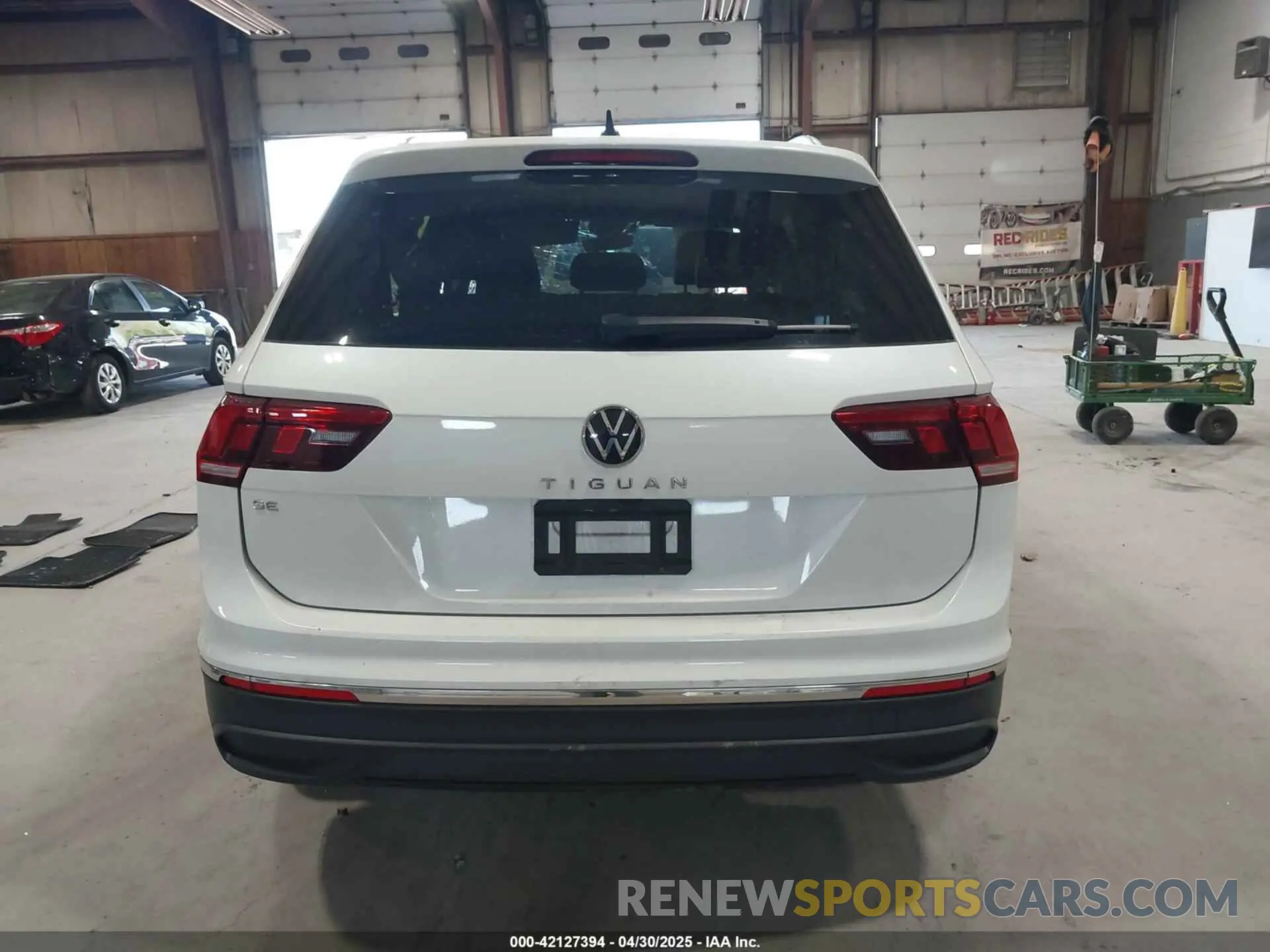 17 fotografías del automóvil dañado 3VVNB7AX5PM096138 VOLKSWAGEN TIGUAN 2023