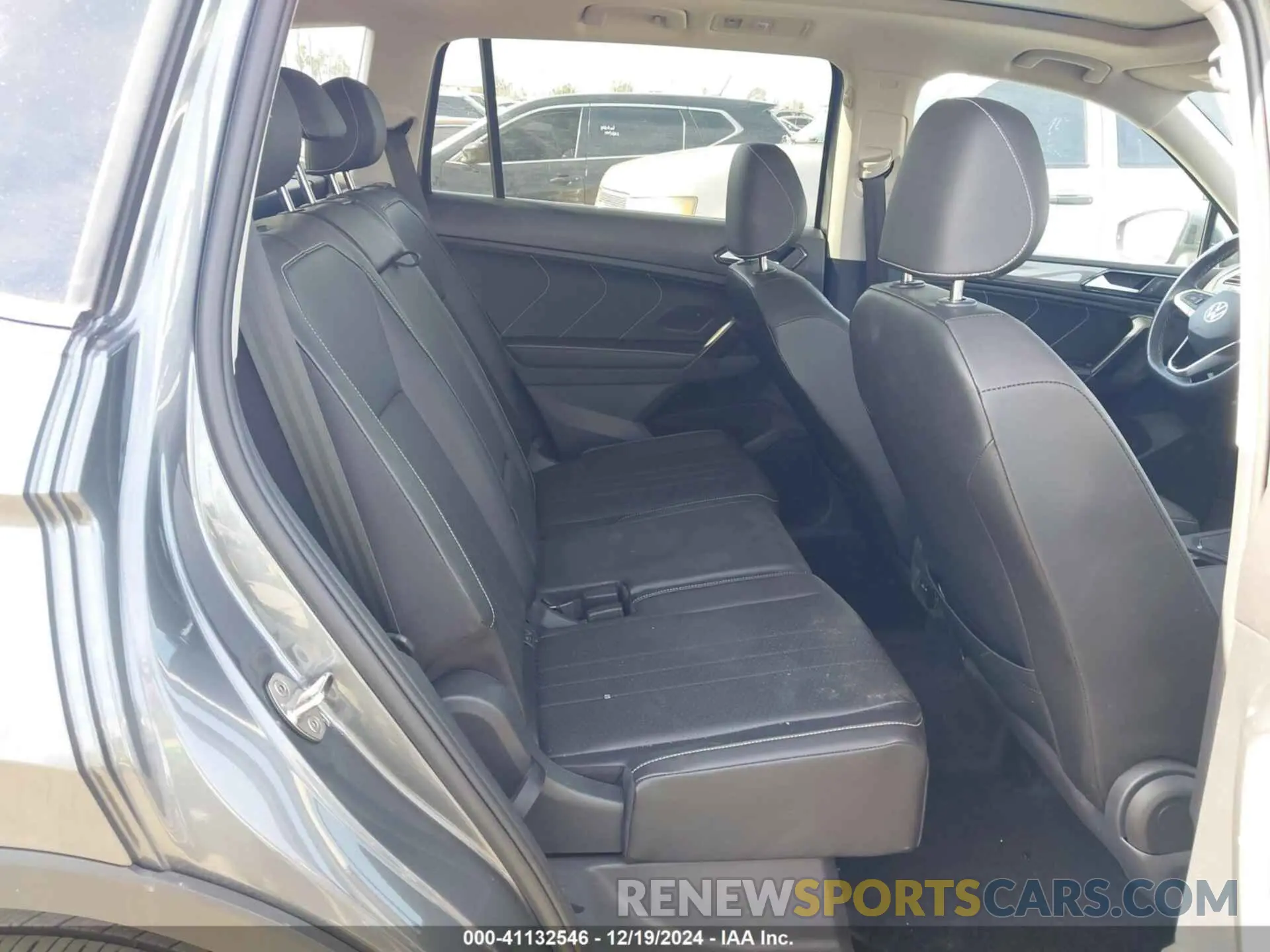 8 fotografías del automóvil dañado 3VVNB7AX7PM135327 VOLKSWAGEN TIGUAN 2023
