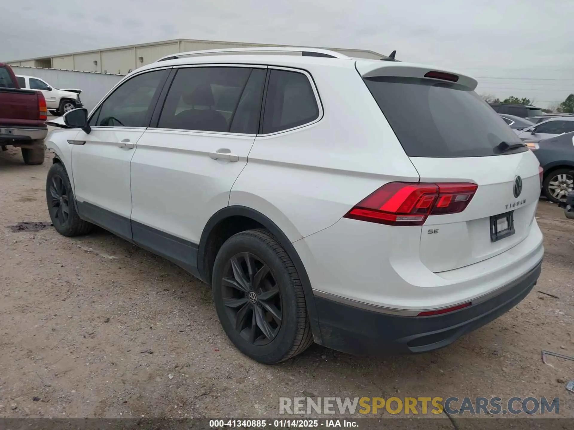 3 fotografías del automóvil dañado 3VVNB7AX8PM099759 VOLKSWAGEN TIGUAN 2023
