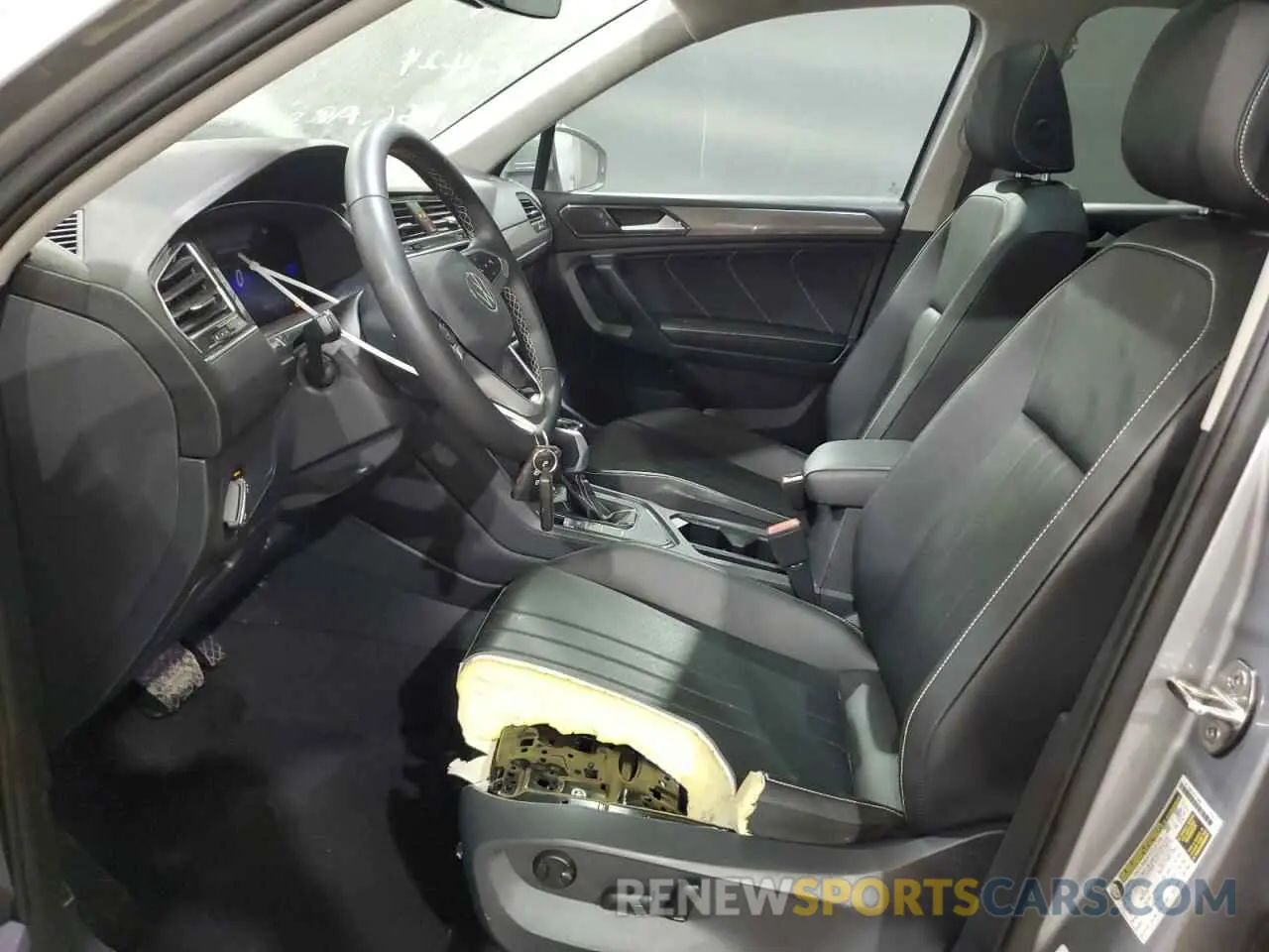 7 fotografías del automóvil dañado 3VVNB7AX9PM000253 VOLKSWAGEN TIGUAN 2023