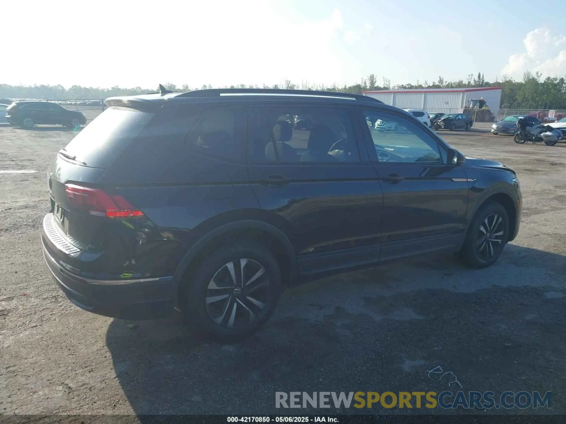 4 fotografías del automóvil dañado 3VVRB7AX1PM088491 VOLKSWAGEN TIGUAN 2023