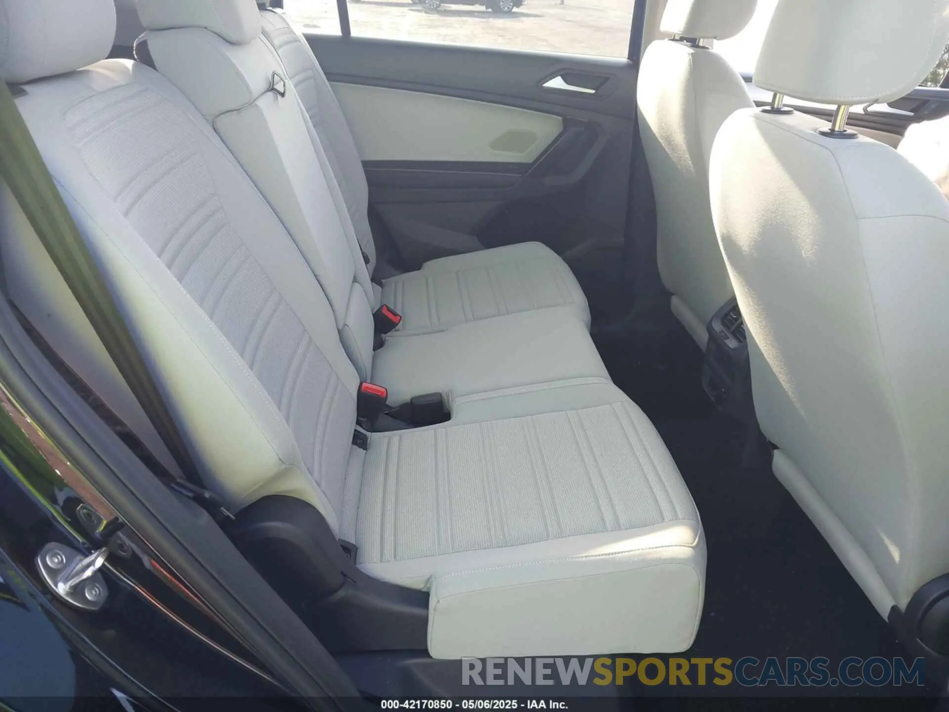 8 fotografías del automóvil dañado 3VVRB7AX1PM088491 VOLKSWAGEN TIGUAN 2023