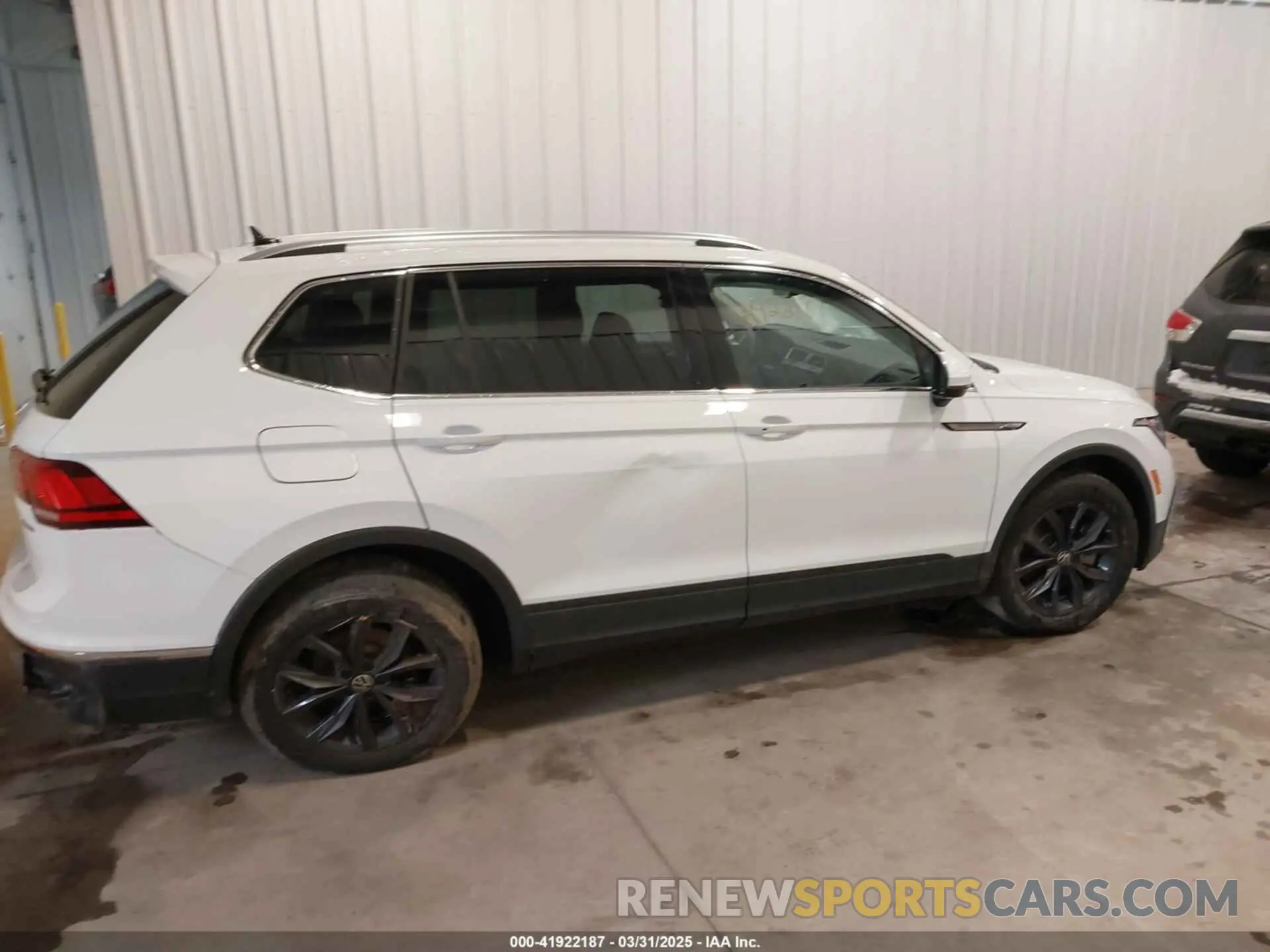 12 fotografías del automóvil dañado 3VV2B7AX0RM035320 VOLKSWAGEN TIGUAN 2024
