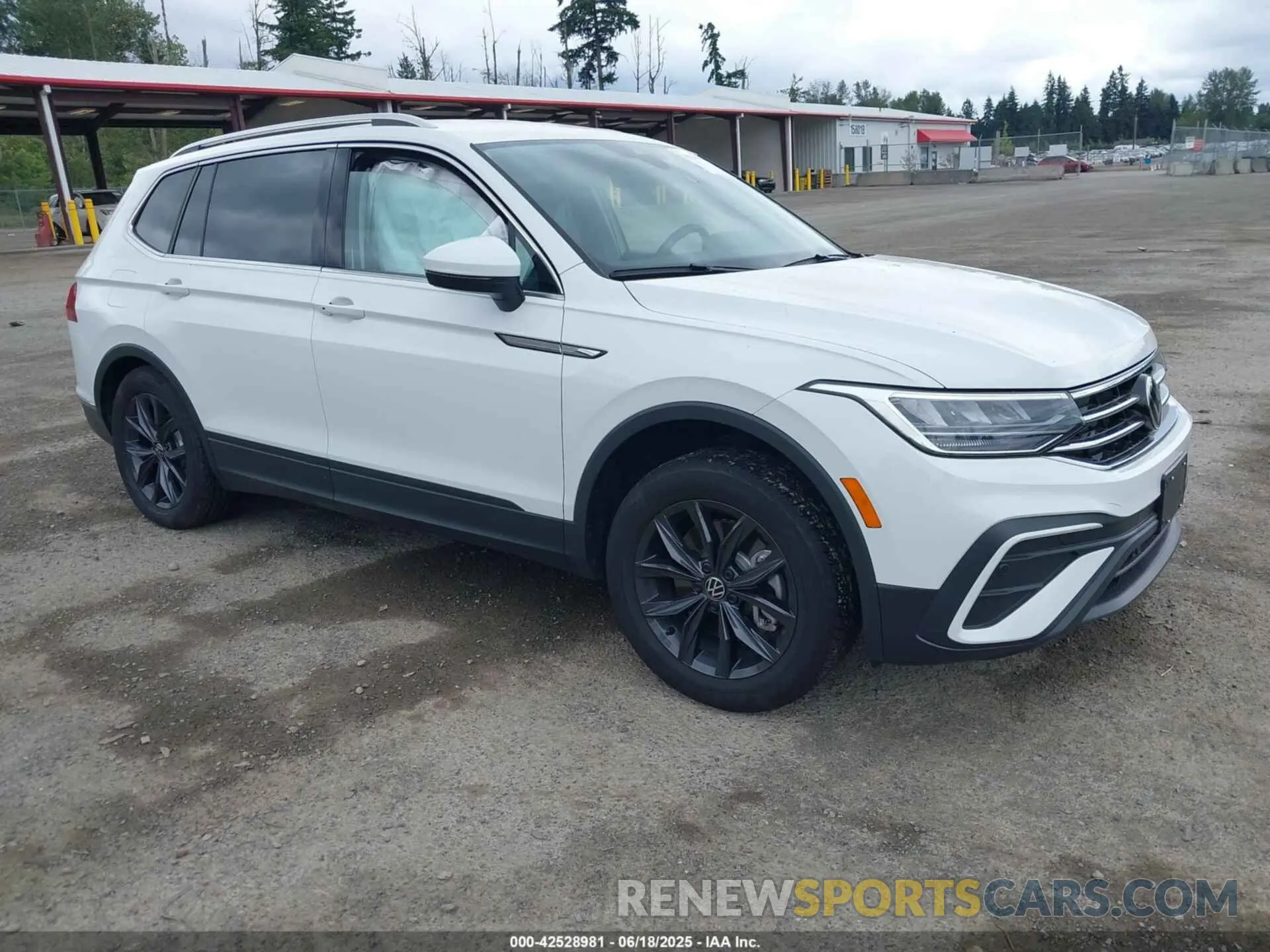 1 fotografías del automóvil dañado 3VV2B7AX6RM031241 VOLKSWAGEN TIGUAN 2024