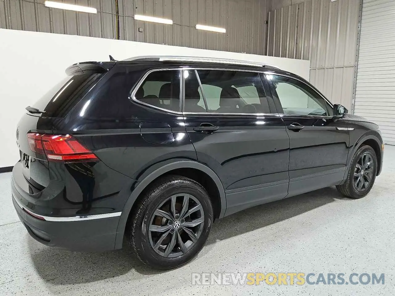 3 fotografías del automóvil dañado 3VV3B7AX1RM060831 VOLKSWAGEN TIGUAN 2024