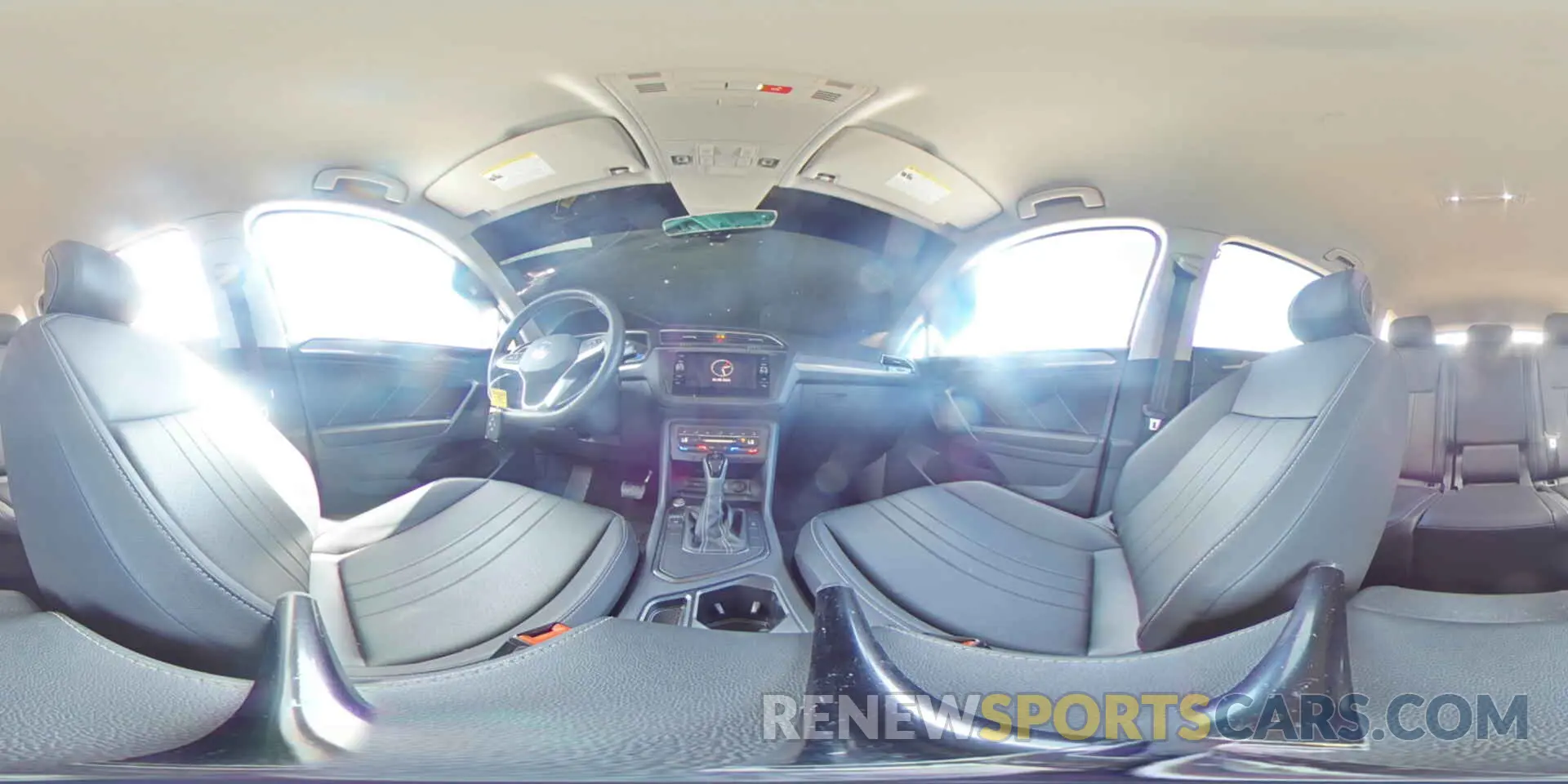 16 fotografías del automóvil dañado 3VV3B7AX1RM062160 VOLKSWAGEN TIGUAN 2024