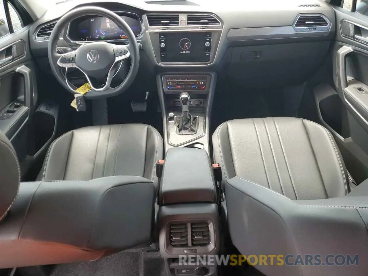 8 fotografías del automóvil dañado 3VV3B7AX1RM062160 VOLKSWAGEN TIGUAN 2024