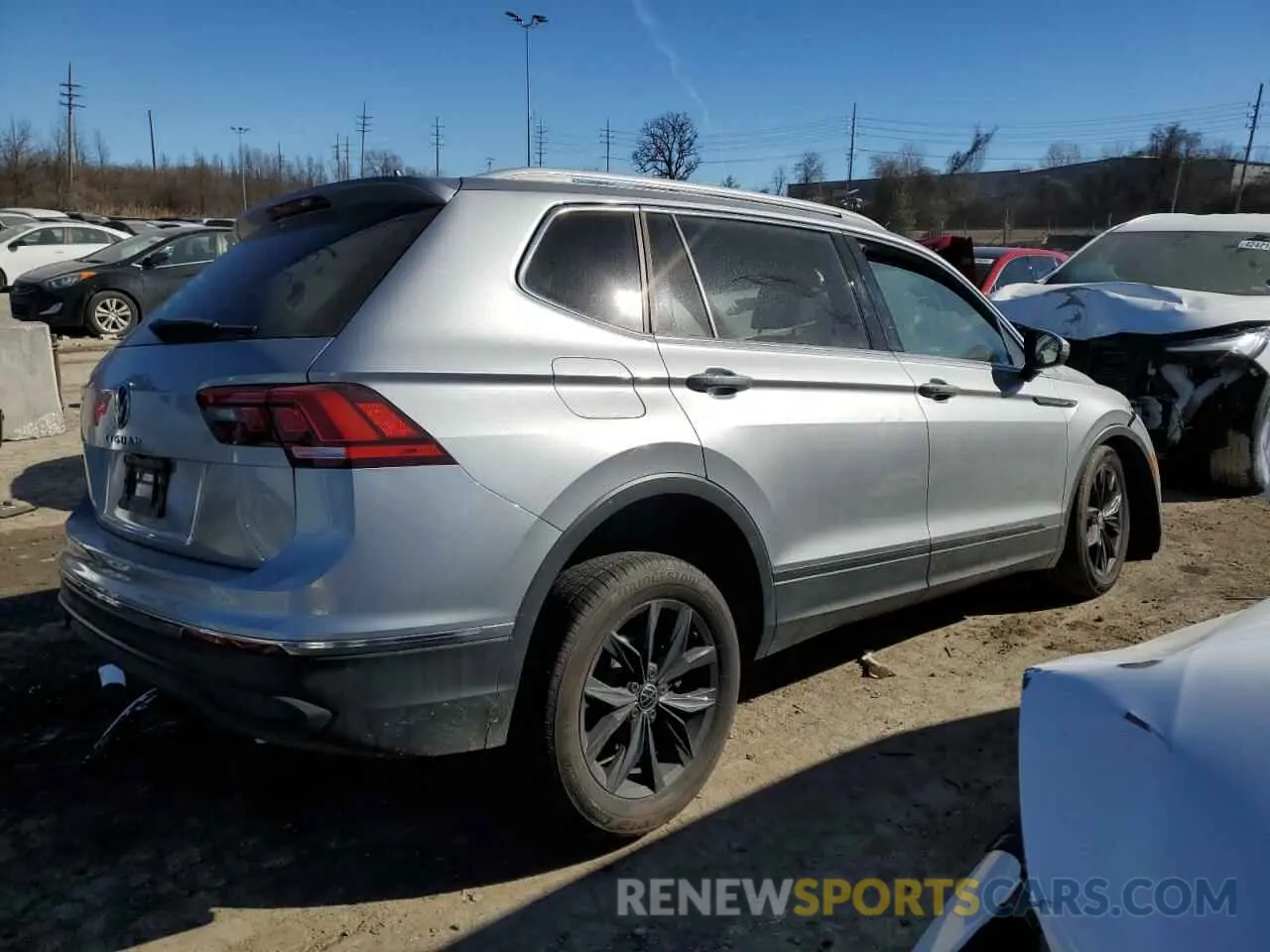 3 fotografías del automóvil dañado 3VV3B7AX2RM050020 VOLKSWAGEN TIGUAN 2024