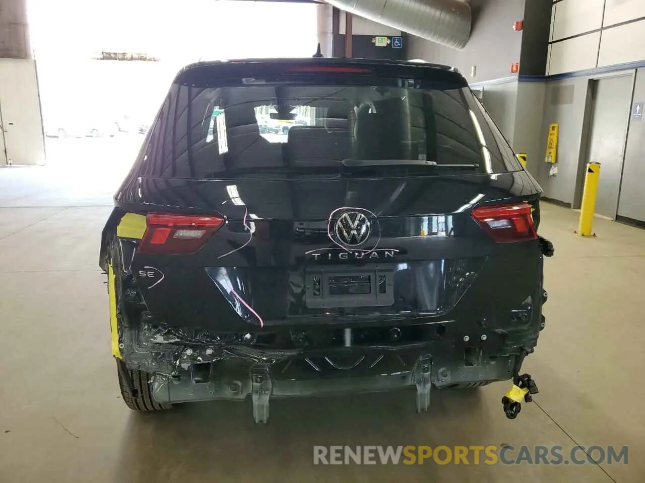 6 fotografías del automóvil dañado 3VV3B7AX2RM069974 VOLKSWAGEN TIGUAN 2024