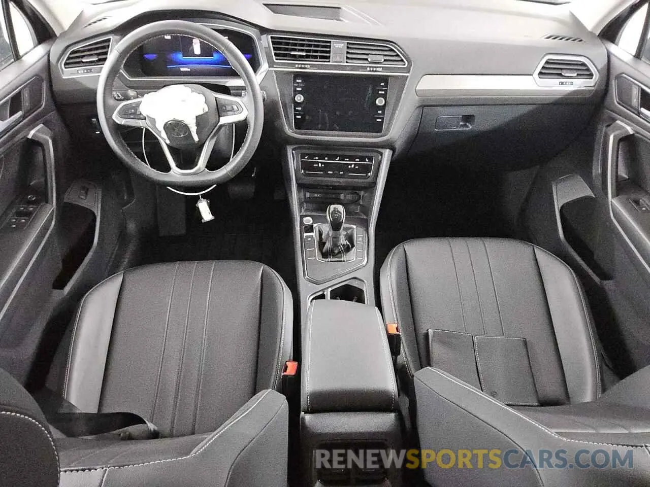 8 fotografías del automóvil dañado 3VV3B7AX2RM125086 VOLKSWAGEN TIGUAN 2024