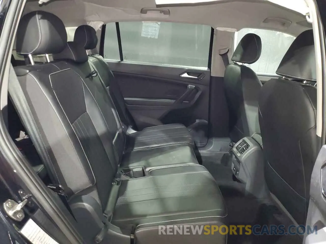 11 fotografías del automóvil dañado 3VV3B7AX6RM134423 VOLKSWAGEN TIGUAN 2024