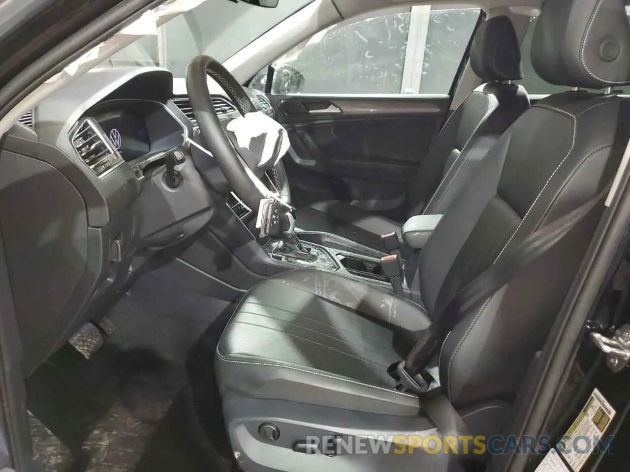 7 fotografías del automóvil dañado 3VV3B7AX6RM134423 VOLKSWAGEN TIGUAN 2024