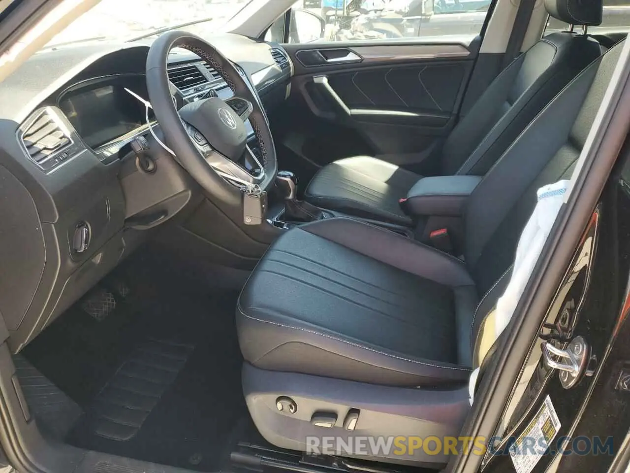 7 fotografías del automóvil dañado 3VV3B7AX8RM027356 VOLKSWAGEN TIGUAN 2024