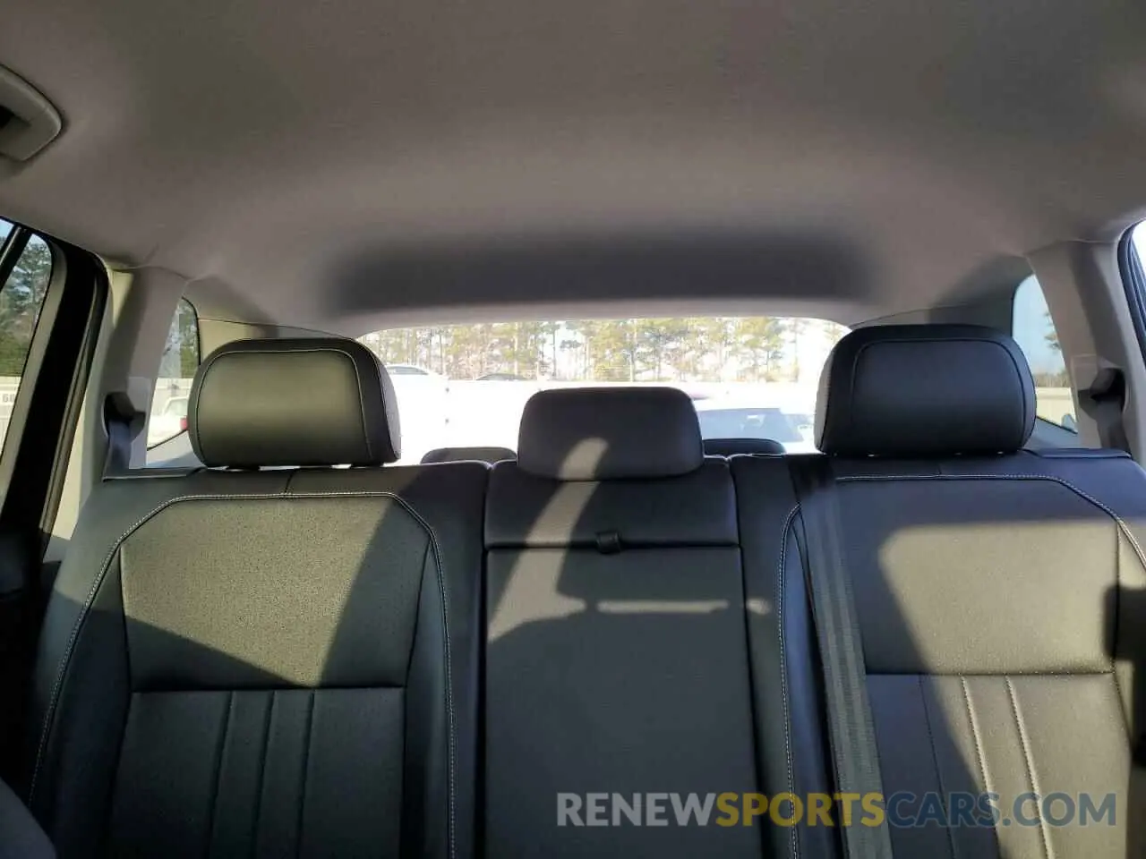 10 fotografías del automóvil dañado 3VV3B7AX8RM136190 VOLKSWAGEN TIGUAN 2024