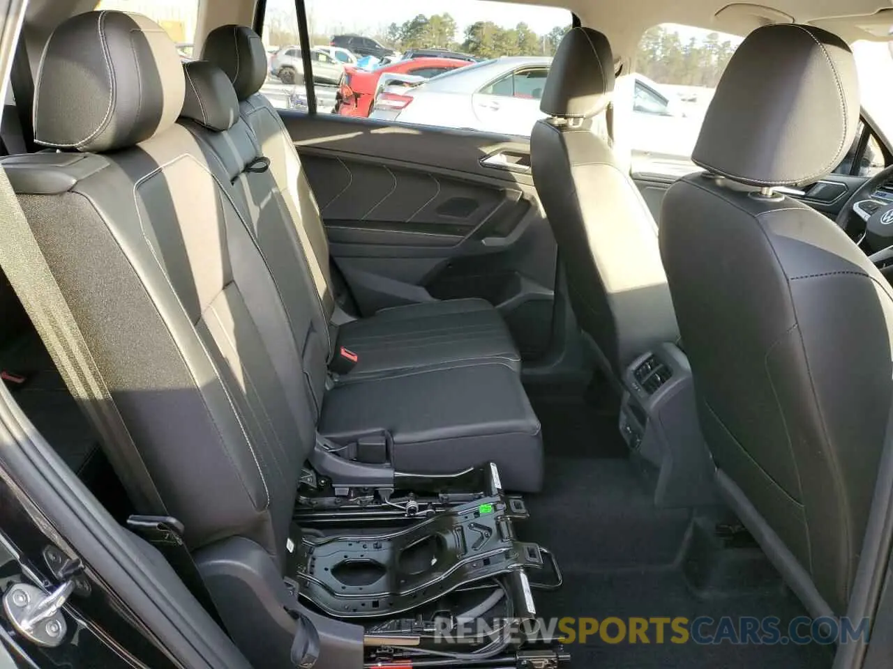 11 fotografías del automóvil dañado 3VV3B7AX8RM136190 VOLKSWAGEN TIGUAN 2024