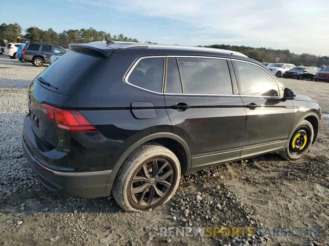 3 fotografías del automóvil dañado 3VV3B7AX8RM136190 VOLKSWAGEN TIGUAN 2024