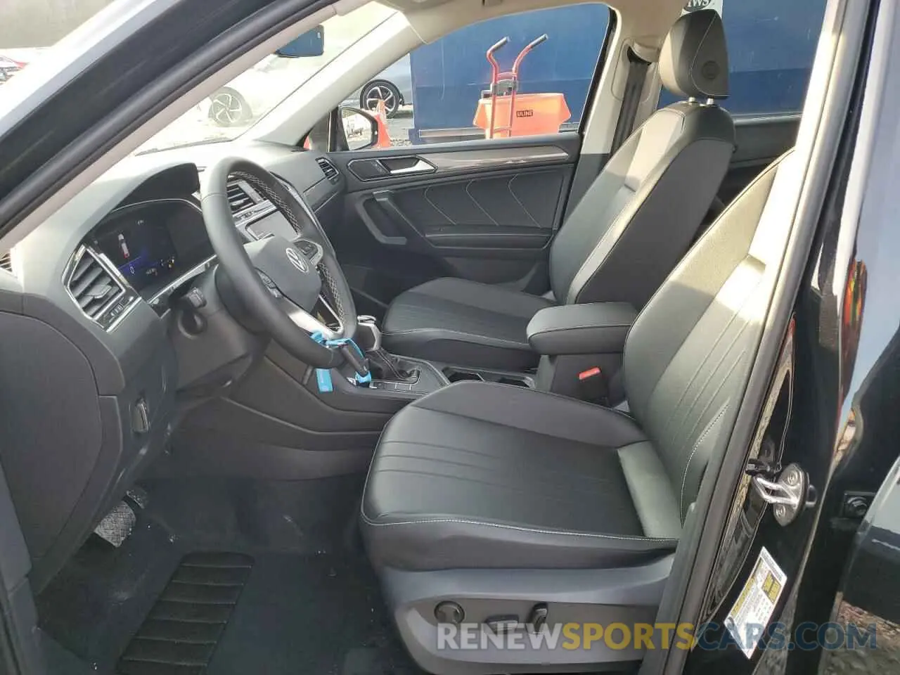 7 fotografías del automóvil dañado 3VV3B7AX8RM136190 VOLKSWAGEN TIGUAN 2024
