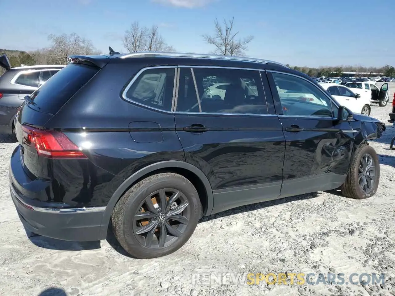 3 fotografías del automóvil dañado 3VV3B7AX9RM065324 VOLKSWAGEN TIGUAN 2024