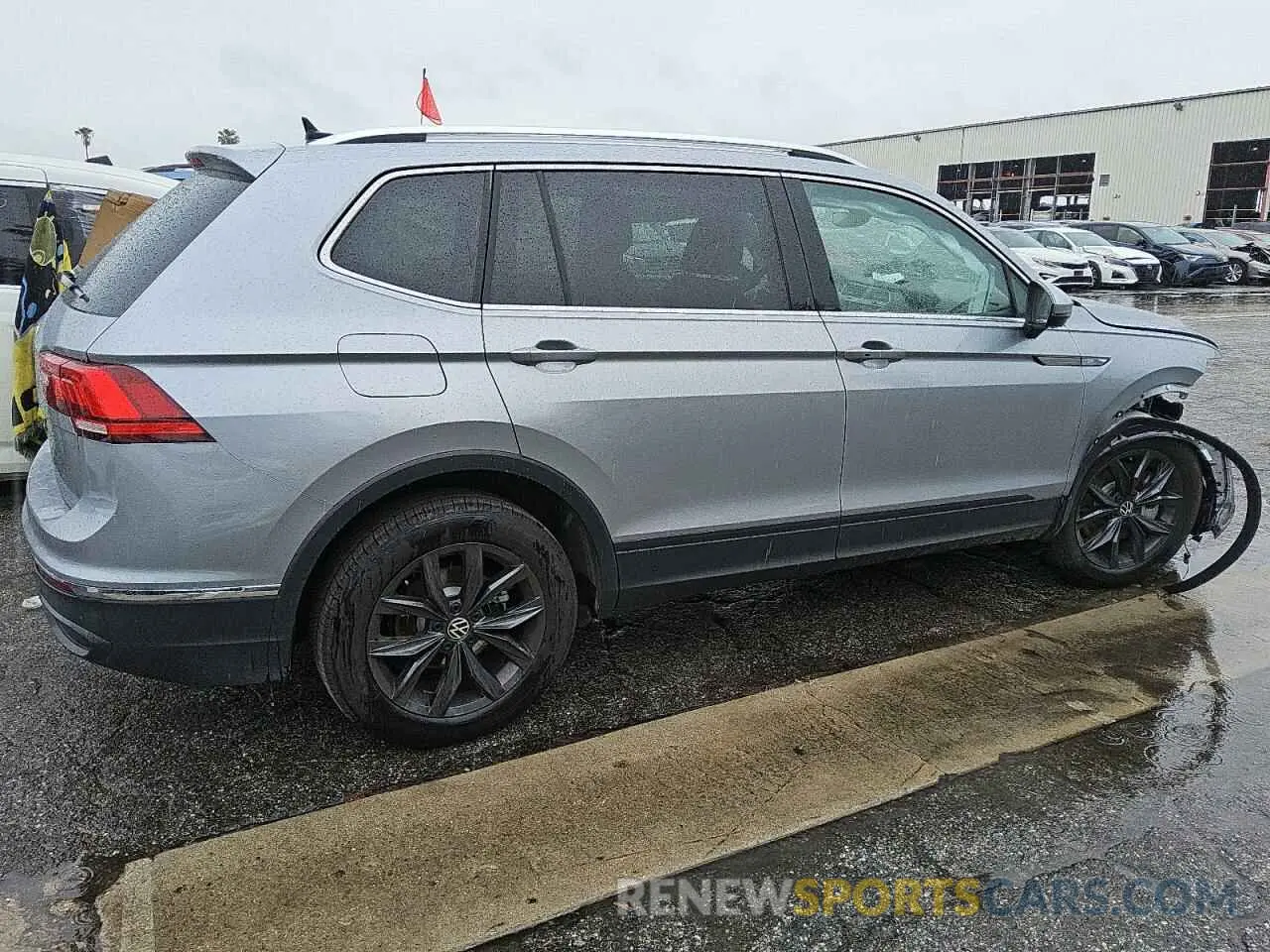 3 fotografías del automóvil dañado 3VV3B7AXXRM098171 VOLKSWAGEN TIGUAN 2024