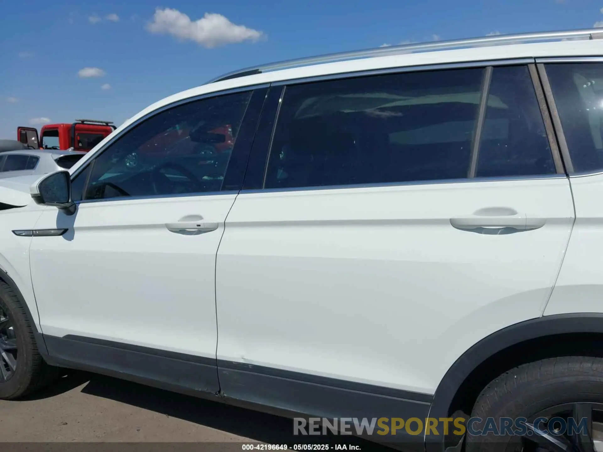 14 fotografías del automóvil dañado 3VV3B7AXXRM101084 VOLKSWAGEN TIGUAN 2024