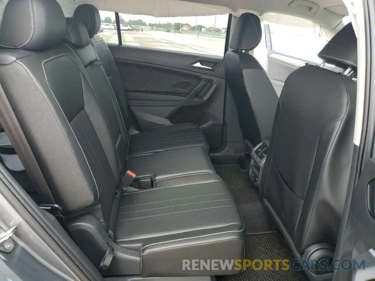 12 fotografías del automóvil dañado 3VV3B7AXXRM147790 VOLKSWAGEN TIGUAN 2024