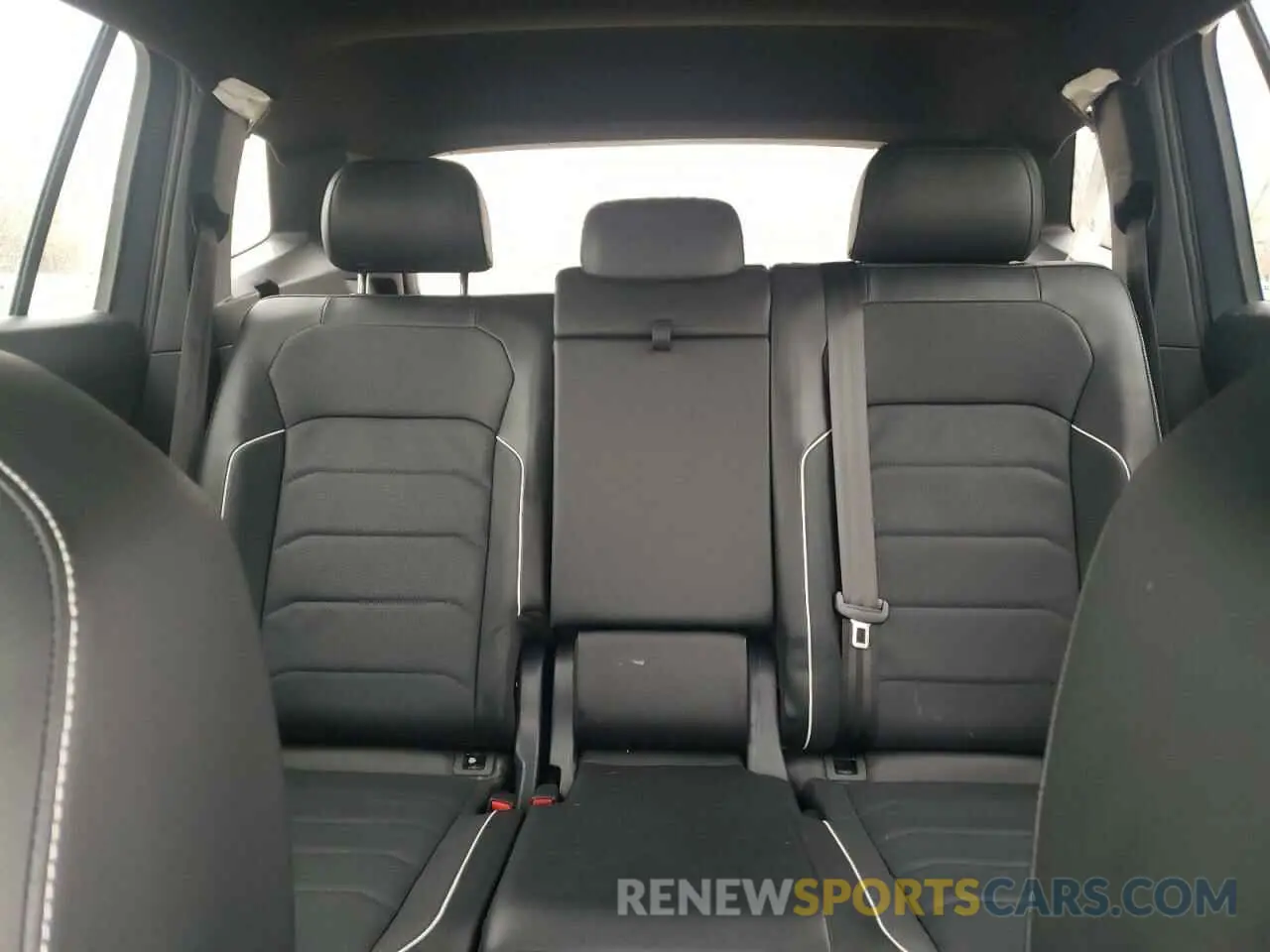 10 fotografías del automóvil dañado 3VV4B7AX7RM158394 VOLKSWAGEN TIGUAN 2024