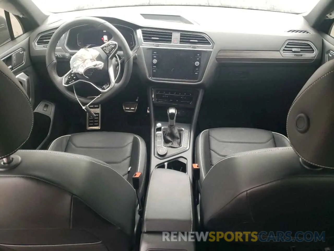 8 fotografías del automóvil dañado 3VV4B7AX7RM158394 VOLKSWAGEN TIGUAN 2024