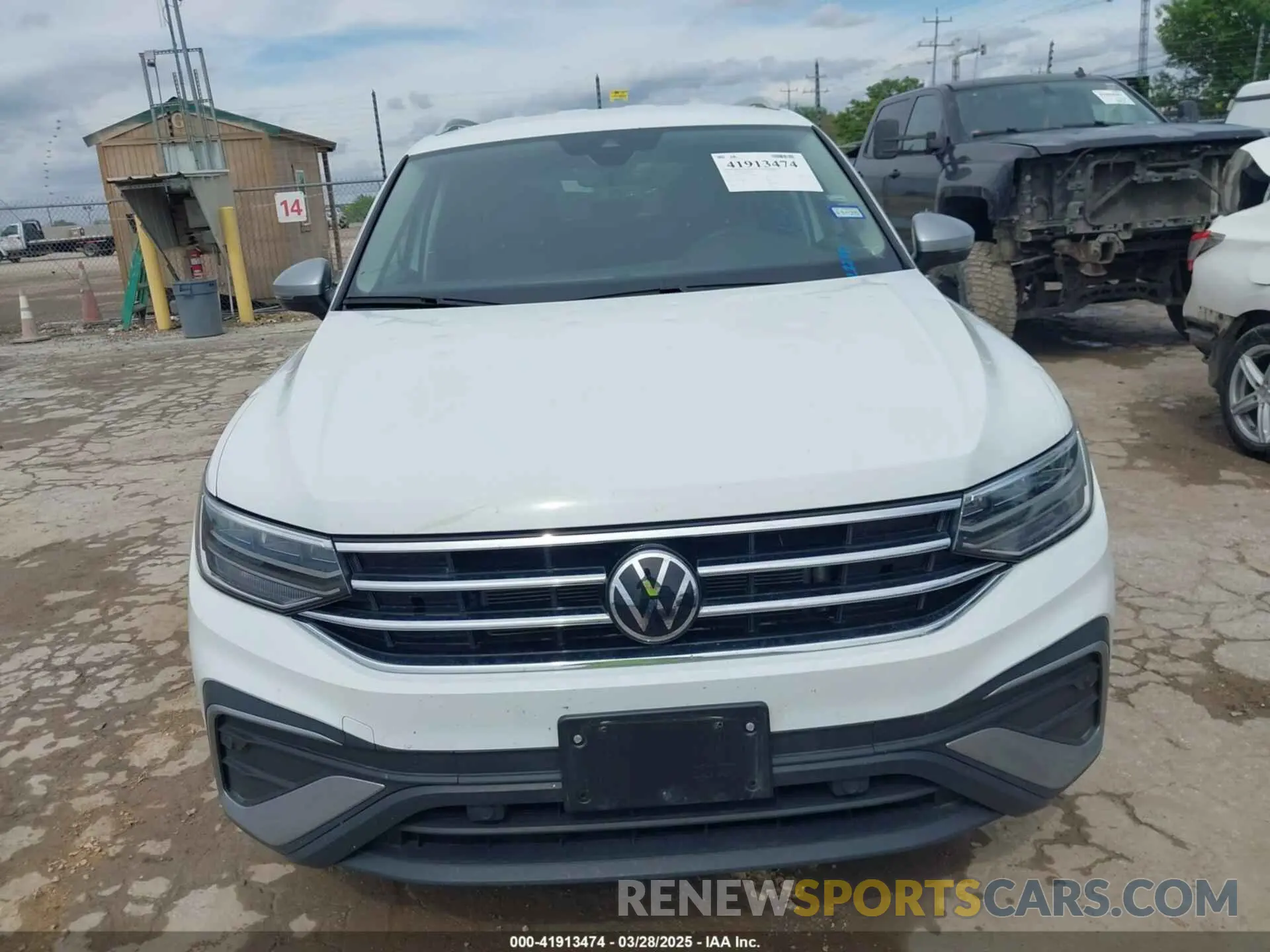 12 fotografías del automóvil dañado 3VV5B7AX1RM232736 VOLKSWAGEN TIGUAN 2024